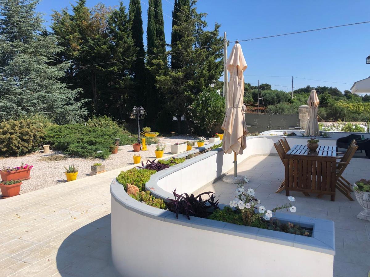 Casa Vacanza I Cedri Martina Franca Bagian luar foto